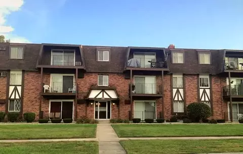 5723 129th St #3E, Crestwood, IL 60418