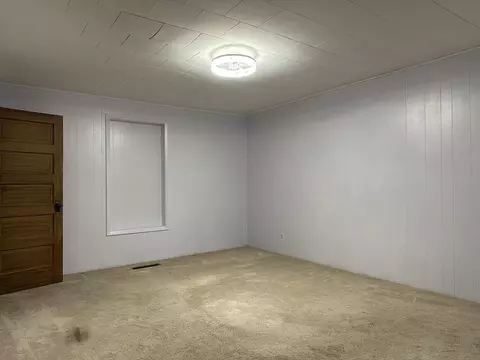 305 W Wall St, Morrison, IL 61270 photo 9