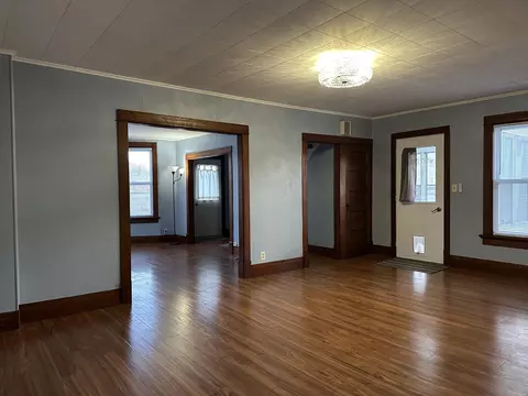 305 W Wall St, Morrison, IL 61270 photo 8