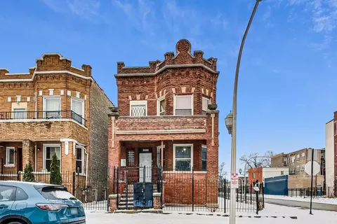 4259 W Wilcox St, Chicago, IL 60624