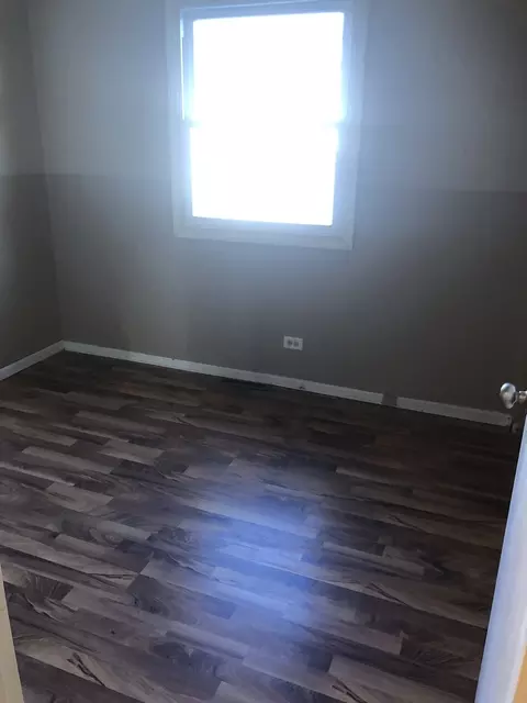 Bedroom - 35689 N Hunt Ave, Ingleside, IL 60041 photo 1 of 4