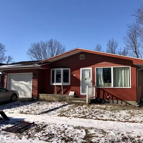 310 S Peru Ave, Ladd, IL 61329