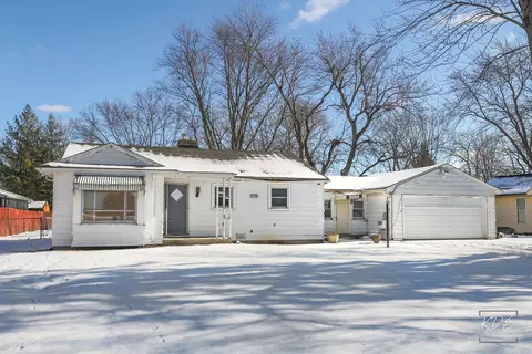 1361 N Randall Rd, Aurora, IL 60506