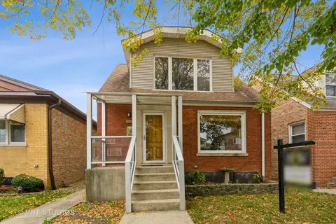 3711 N Oleander Ave, Chicago, IL 60634