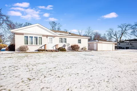5140 158th St, Oak Forest, IL 60452