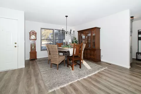Dining - 19897 Wesley St, Downs, IL 61736 photo 4 of 8