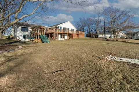 Exterior - 19897 Wesley St, Downs, IL 61736 photo 13 of 17