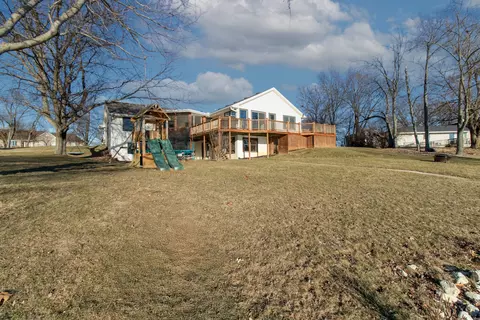Exterior - 19897 Wesley St, Downs, IL 61736 photo 12 of 17