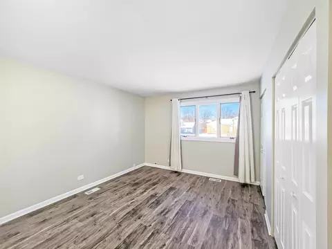1028 Concord Dr, Bartlett, IL 60103 photo 6