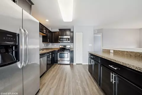 Kitchen - 1801 Ruby Dr #1801, Pingree Grove, IL 60140 photo 2 of 2