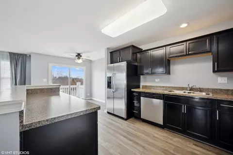 Kitchen - 1801 Ruby Dr #1801, Pingree Grove, IL 60140 photo 1 of 2