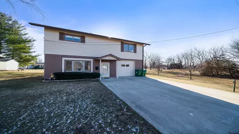311 W Wayne St, Polo, IL 61064