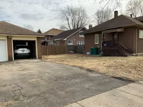 Exterior - 601 3rd Ave, Joliet, IL 60433 photo 2 of 2