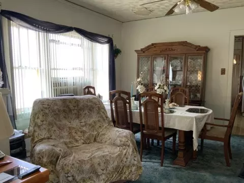 Dining - 601 3rd Ave, Joliet, IL 60433 photo 1 of 2
