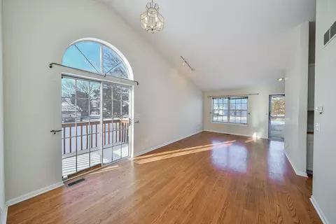 1663 Delaware Ct, Geneva, IL 60134 photo 3