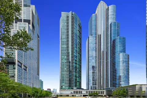 1201 S Prairie Ave #604, Chicago, IL 60605