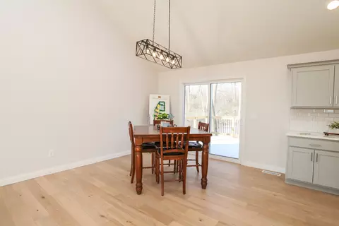 108 Dugan Trl, Downs, IL 61736 photo 6