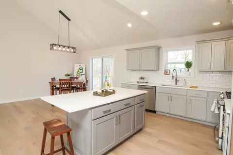 108 Dugan Trl, Downs, IL 61736 photo 8