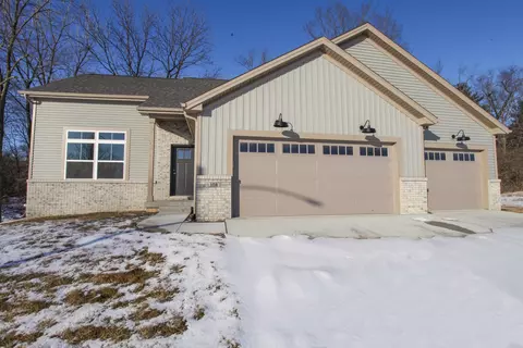 108 Dugan Trl, Downs, IL 61736