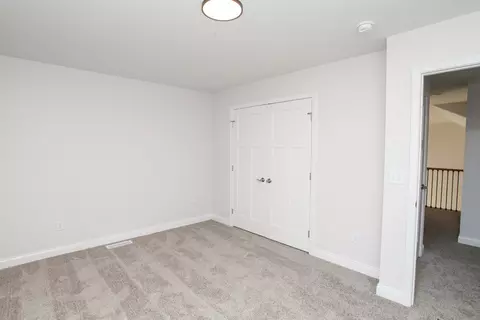 108 Dugan Trl, Downs, IL 61736 photo 23