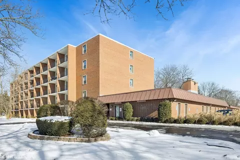 255 S West Ave #507, Elmhurst, IL 60126