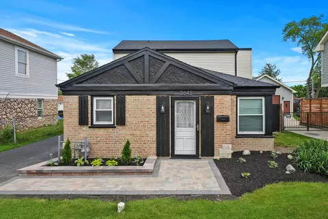 2643 Atlantic St, Franklin Park, IL 60131
