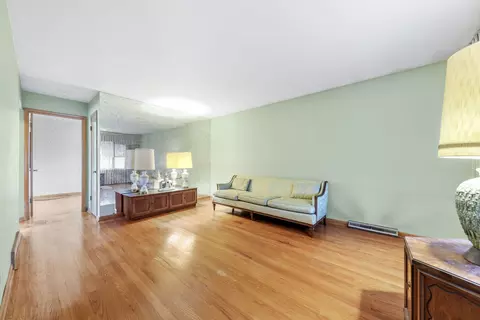 Living - 16005 Lowe Ave, Harvey, IL 60426 photo 2 of 3