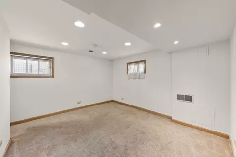 702 Howard St, Wheaton, IL 60187 photo 29