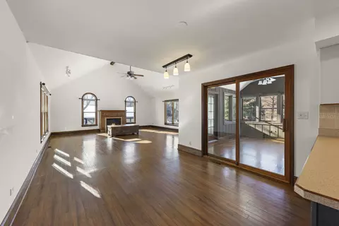 702 Howard St, Wheaton, IL 60187 photo 11