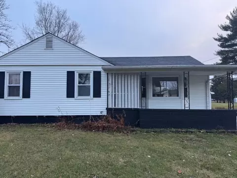 1429 E Broadway St, Streator, IL 61364