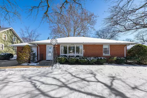 747 N Ohio St, Aurora, IL 60505