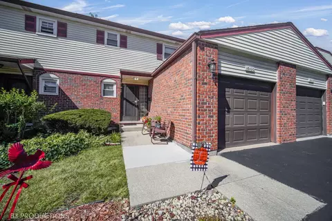 16420 Oxford Dr #0, Tinley Park, IL 60477