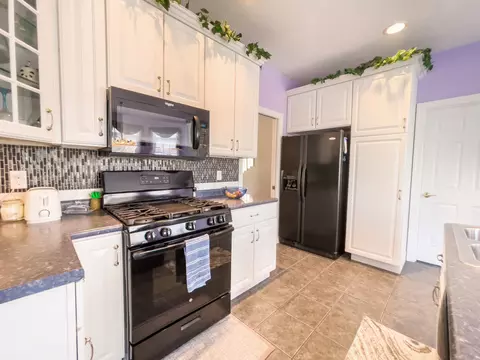 3602 Matthew Dr, Bloomington, IL 61704 photo 8