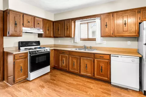 11643 Oak St, Downs, IL 61736 photo 17