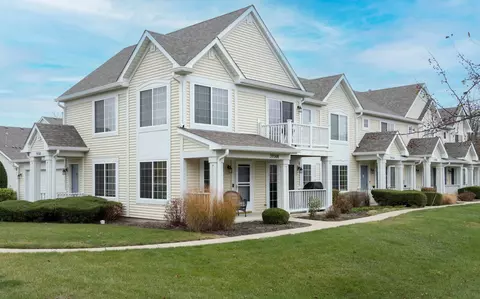 39308 N Melbourne Ct, Beach Park, IL 60083