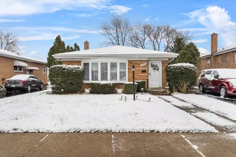 8241 Mcvicker Ave, Burbank, IL 60459