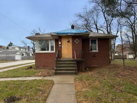 31 Webb St, Calumet City, IL 60409