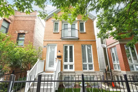 2134 W Cortland St, Chicago, IL 60647