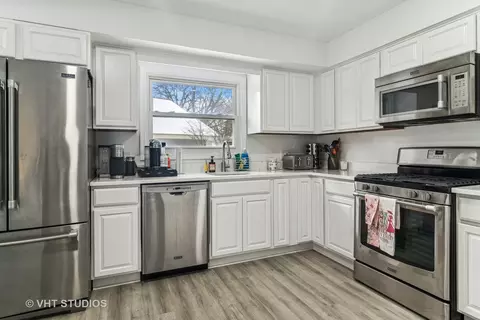 2114 Vermont St, Rolling Meadows, IL 60008 photo 10