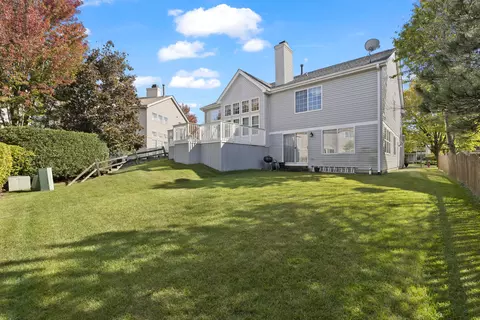 Exterior - 7234 Dada Dr, Gurnee, IL 60031 photo 4 of 4