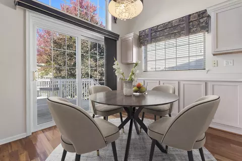 Dining - 7234 Dada Dr, Gurnee, IL 60031 photo 4 of 5