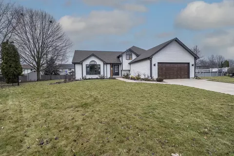 15530 S Robin Ct, Plainfield, IL 60544