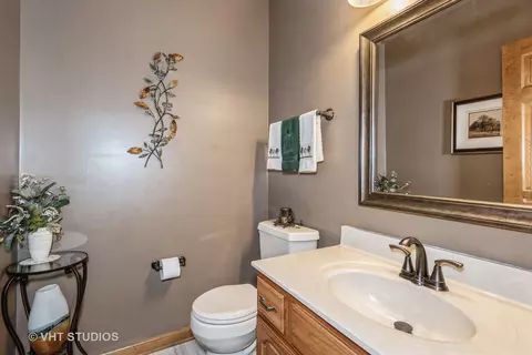 Bath - 3510 Bunker Hill Dr, Algonquin, IL 60102 photo 1 of 4