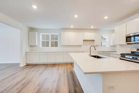 394 W Point Cir, Algonquin, IL 60102 photo 8