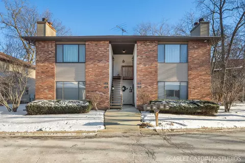 305 S Harrison St #305, Geneva, IL 60134