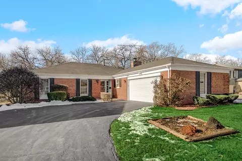 18104 Cherrywood Ln, Homewood, IL 60430
