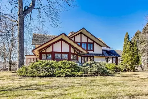 687 S Harrison Ave, Kankakee, IL 60901 photo 2