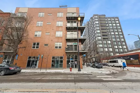 6 N May St #303, Chicago, IL 60607