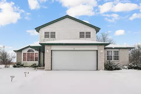 90 Mary Ct, Sauk Village, IL 60411