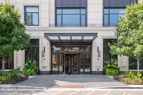 2350 N Orchard St #601, Chicago, IL 60614